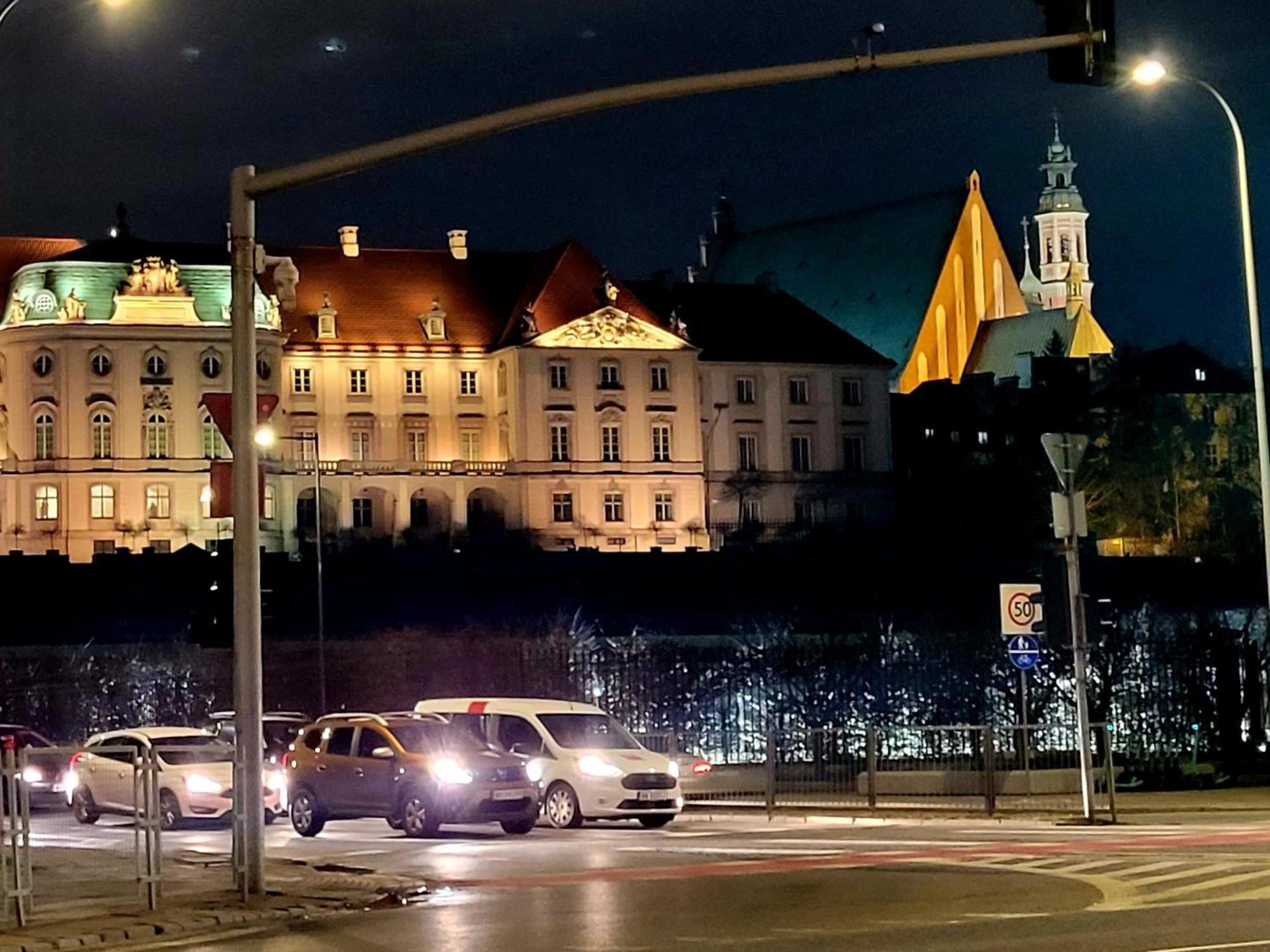 Mieszkanko Kolo Zamku Warsaw Luaran gambar